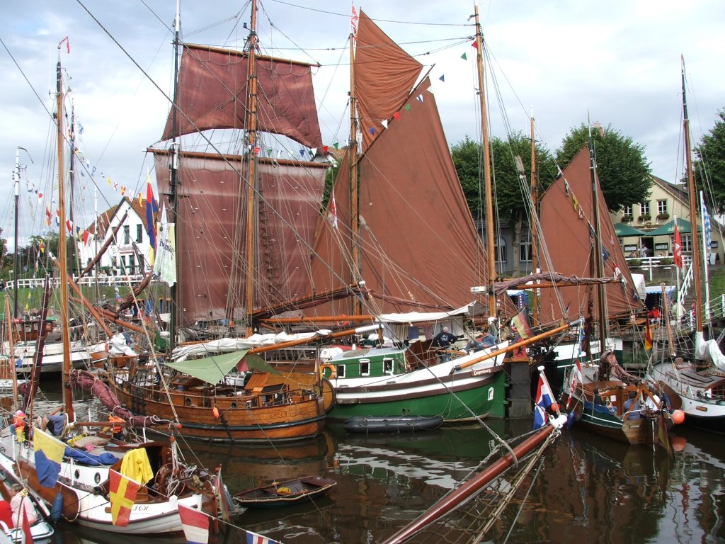 50 Traditionsschiffe werden zur "WattenSail" an diesem Wochenende in Carolinensiel erwartet. Foto (c): Deutsches Sielhafenmuseum