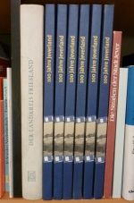 Schatz im Bücherregal. Bloß nicht verkaufen. Foto (c): Helmut Burlager